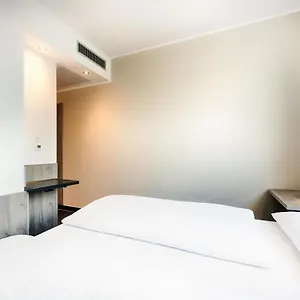 hotellátogatás